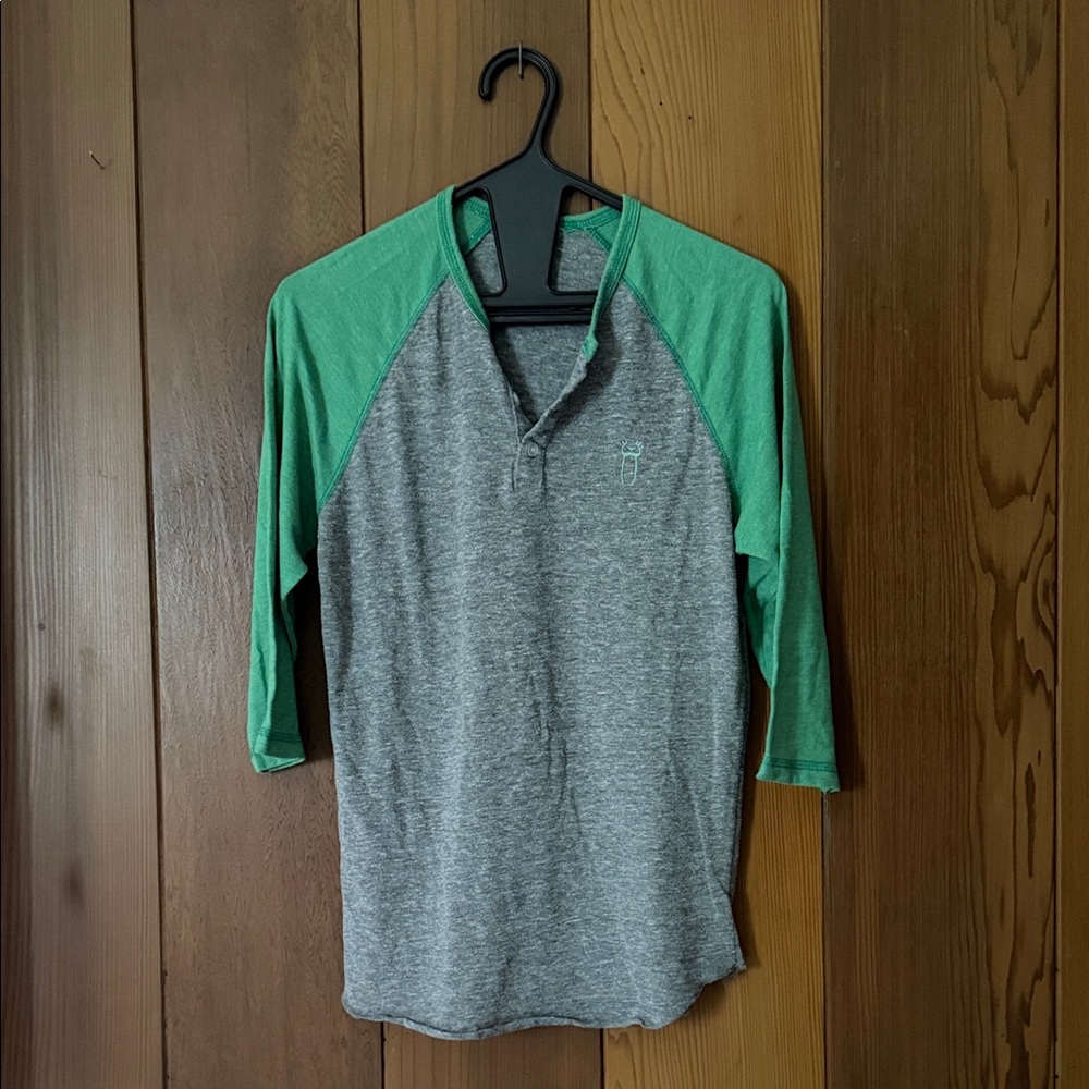 Upper Playground Men's Raglan Shirt
